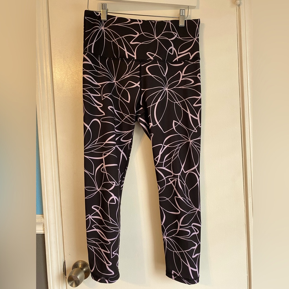 GAIAM Leggings with pale lavender pattern